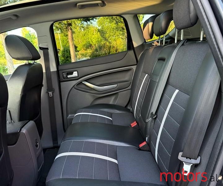 2011' Ford Kuga photo #2