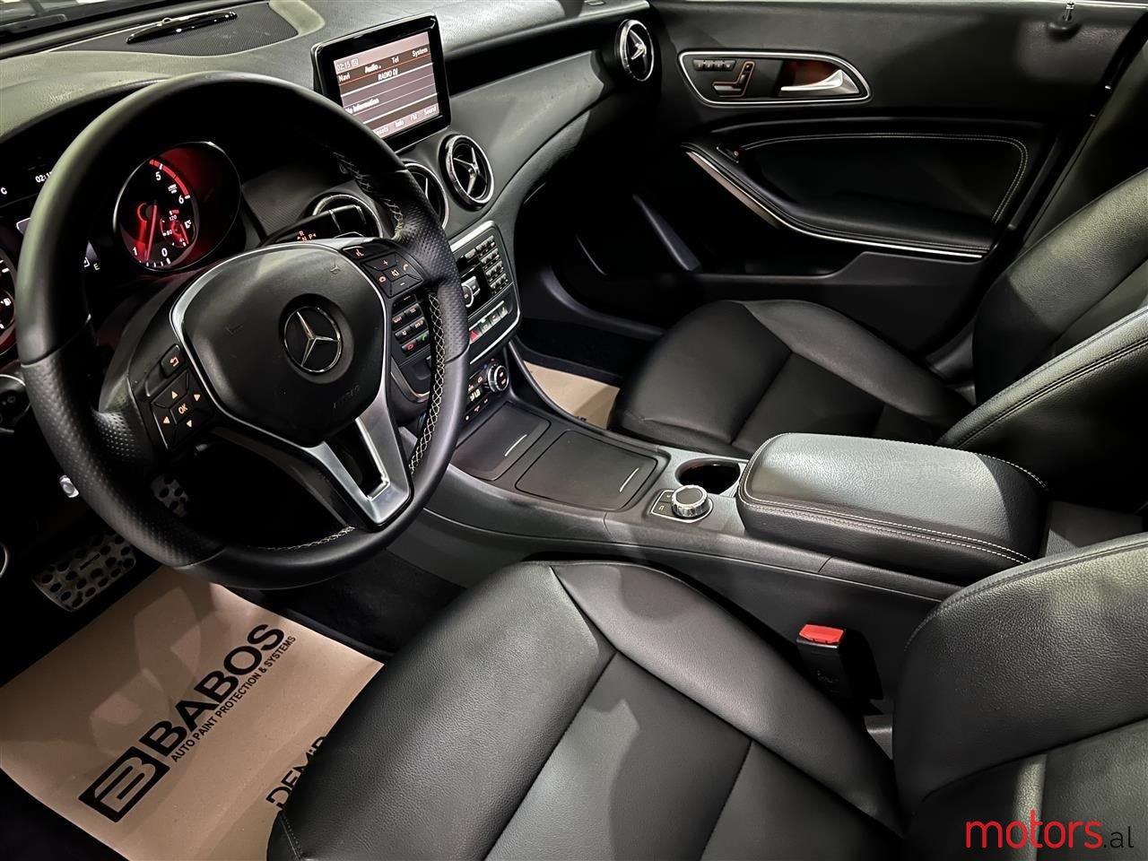 2014' Mercedes-Benz CLA 200 photo #5