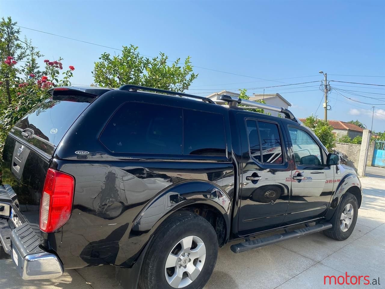 2007' Nissan Navara photo #2