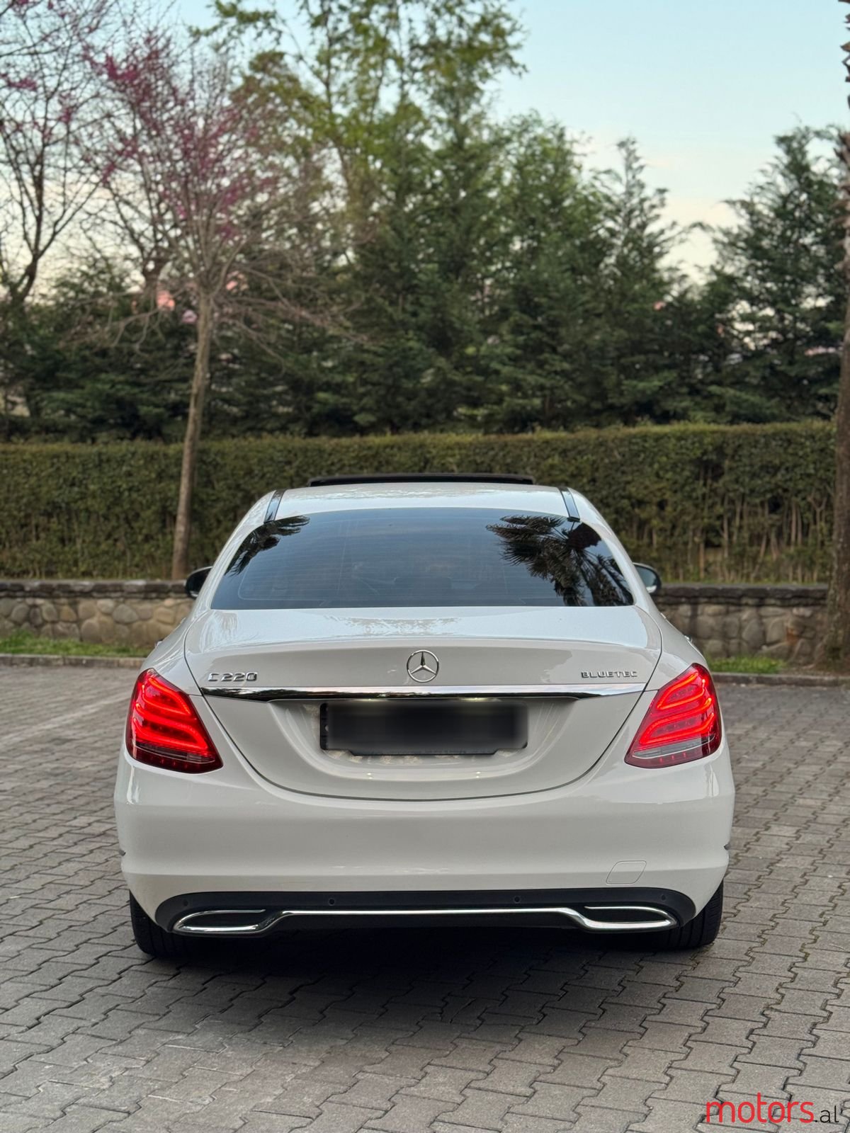 2015' Mercedes-Benz C 220 photo #2