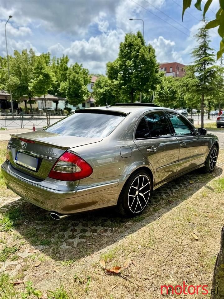 2008' Mercedes-Benz E 350 photo #4