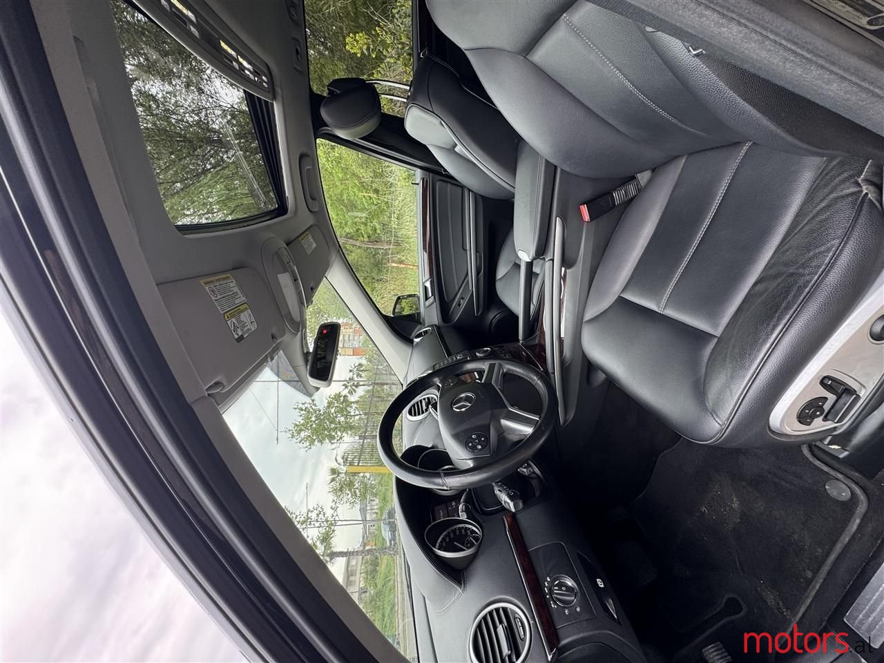 2013' Mercedes-Benz 350 photo #4