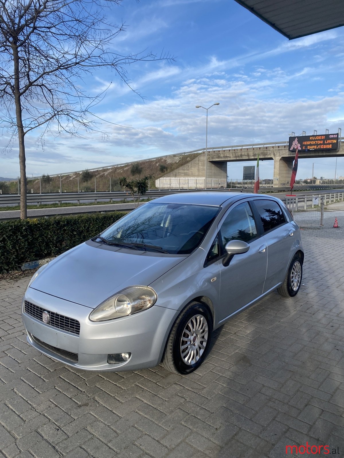 2009' Fiat Grande Punto photo #1