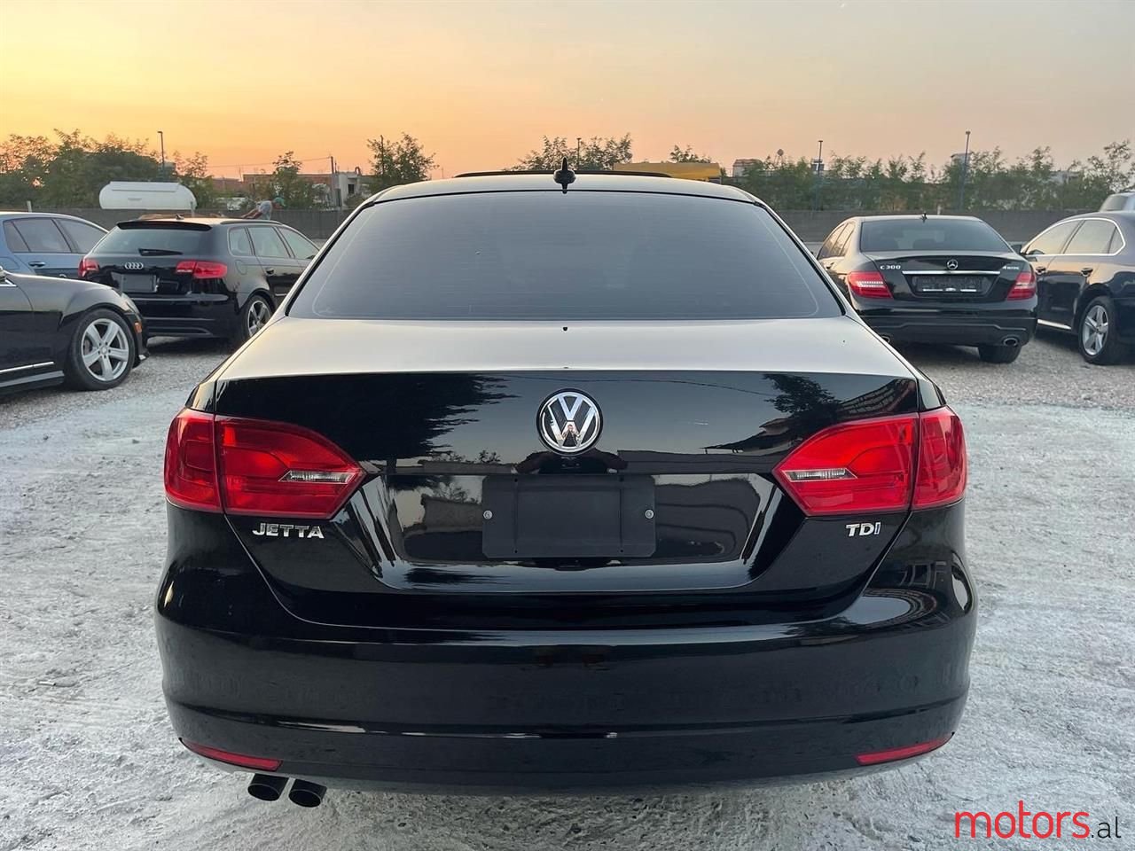 2012' Volkswagen Jetta photo #5