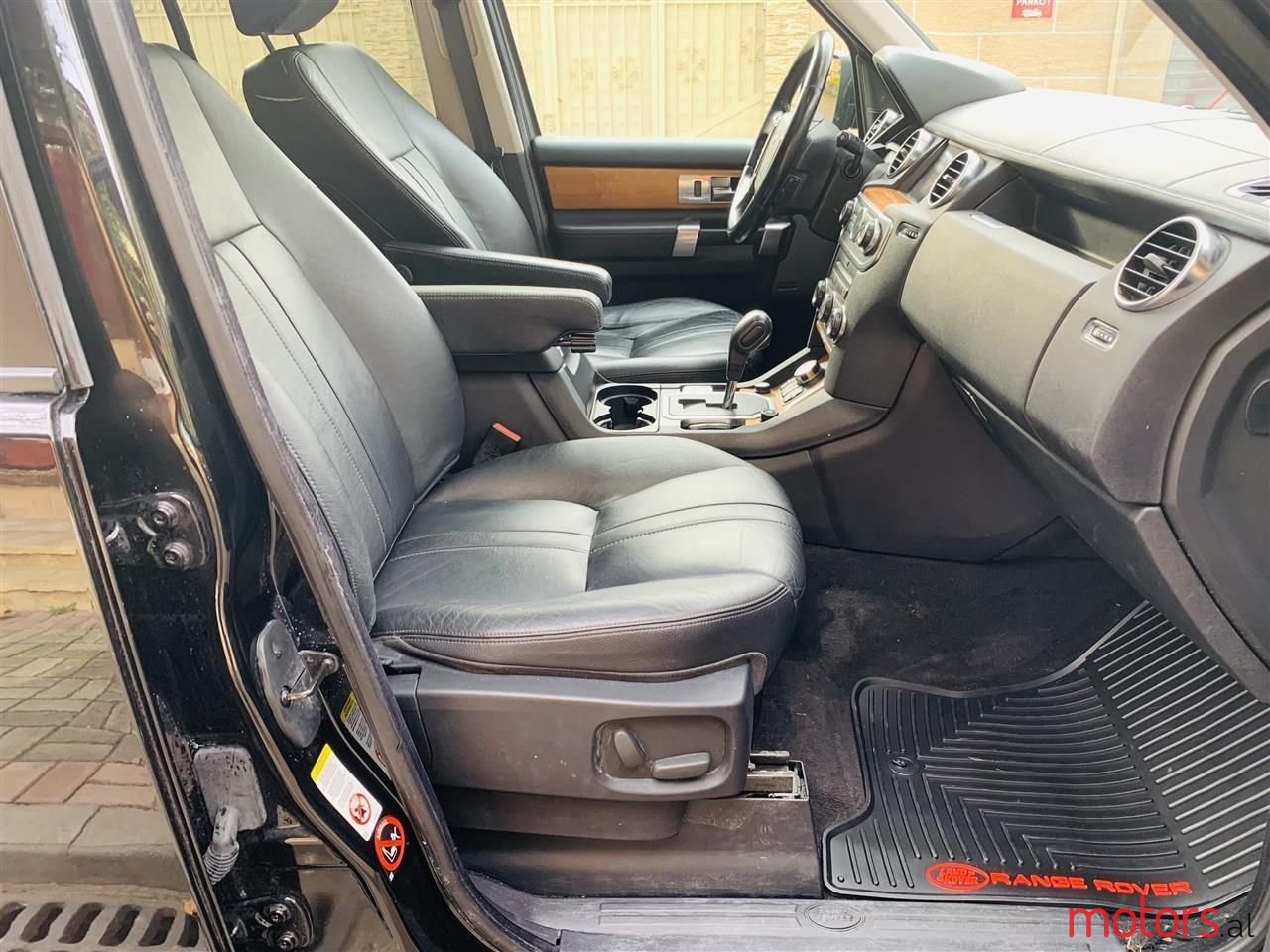 2011' Land Rover Discovery photo #6