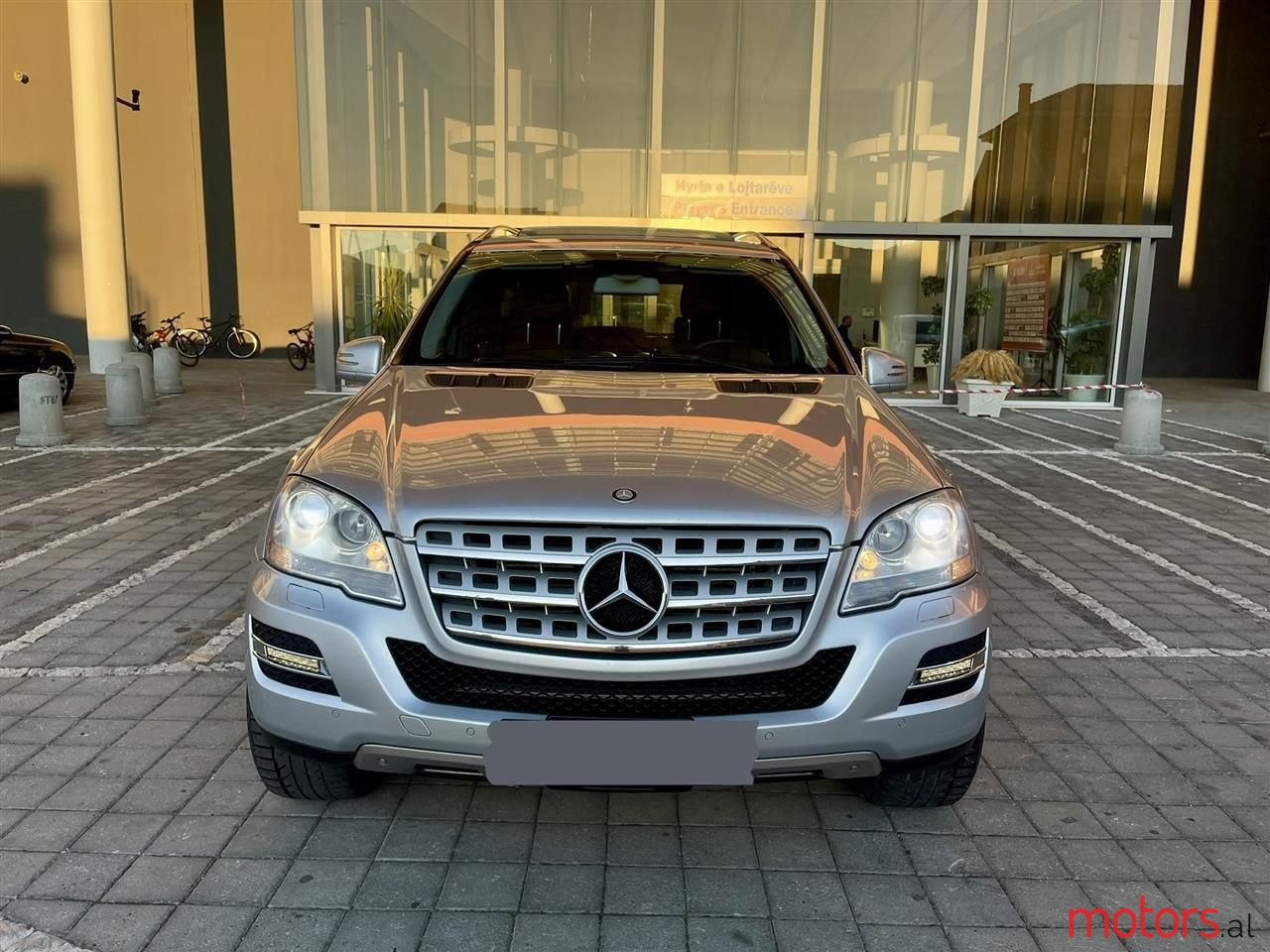 2011' Mercedes-Benz ML 350 photo #5