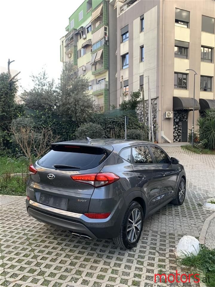 2015' Hyundai Tucson photo #2