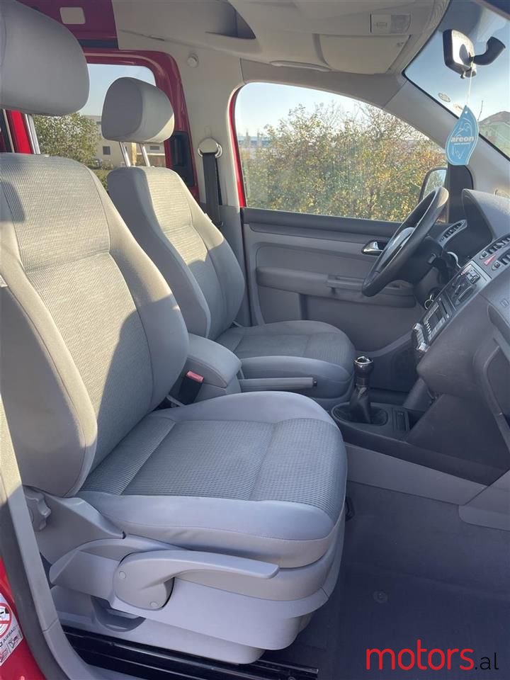 2007' Volkswagen Caddy photo #4