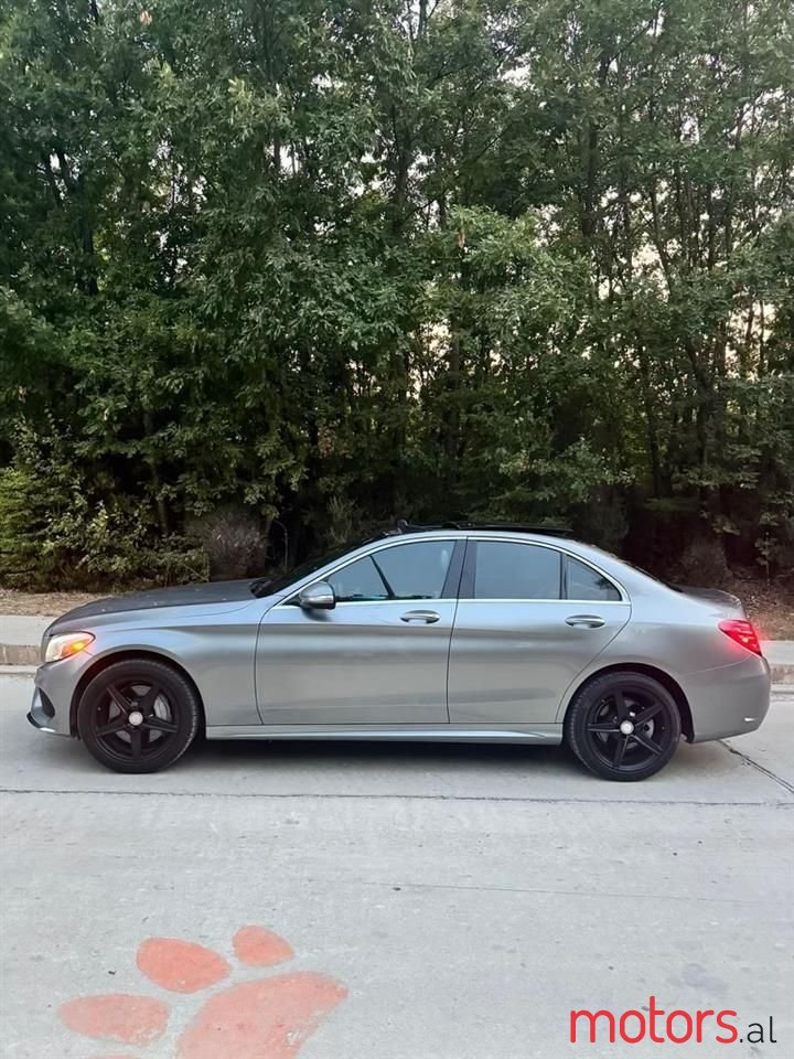 2015' Mercedes-Benz C 300 photo #3