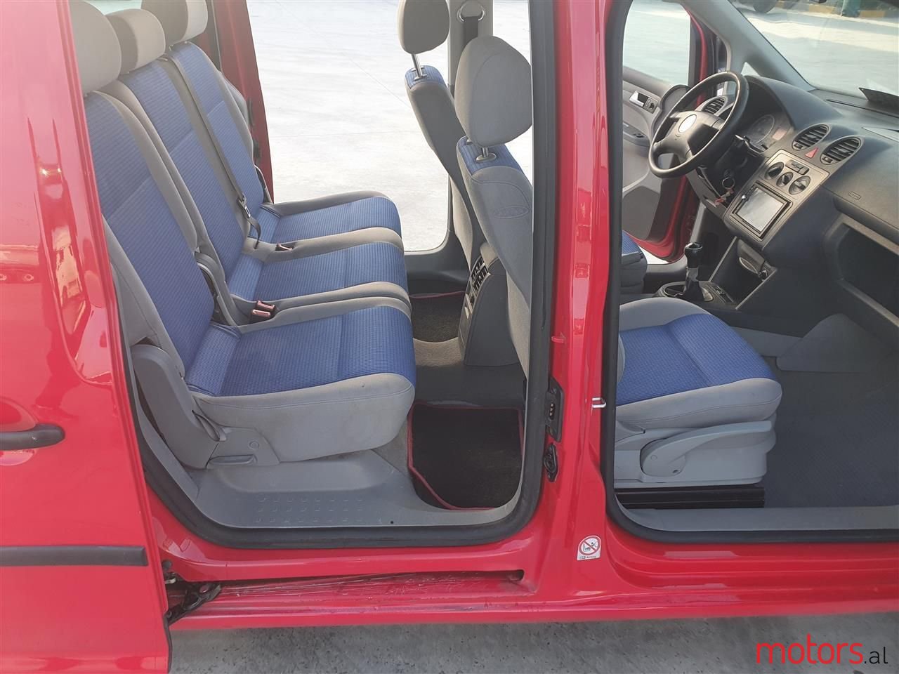 2006' Volkswagen Caddy photo #6