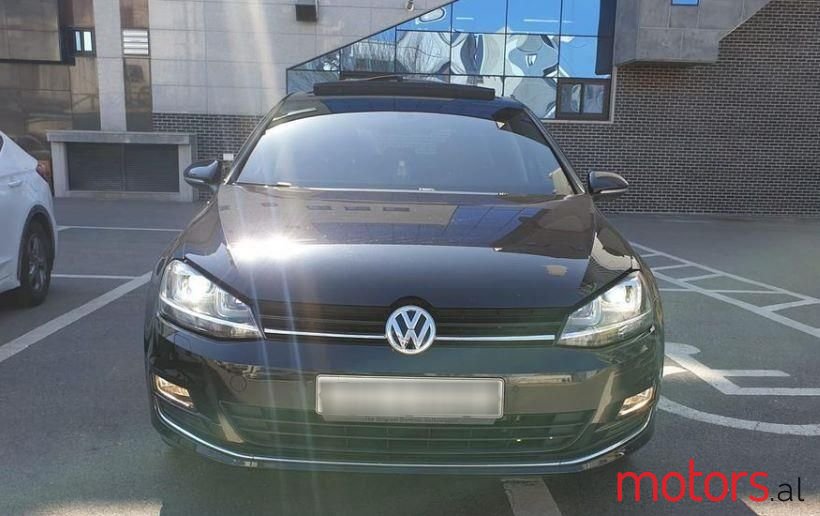 2014' Volkswagen Golf photo #1