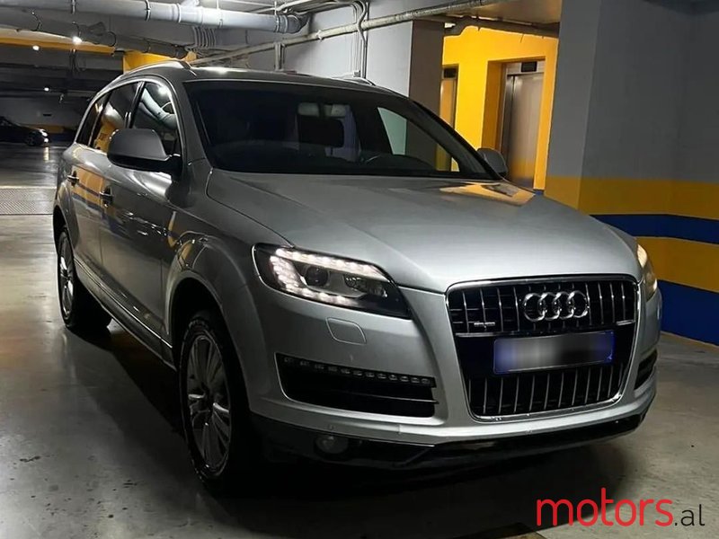 2012' Audi Q7 photo #1