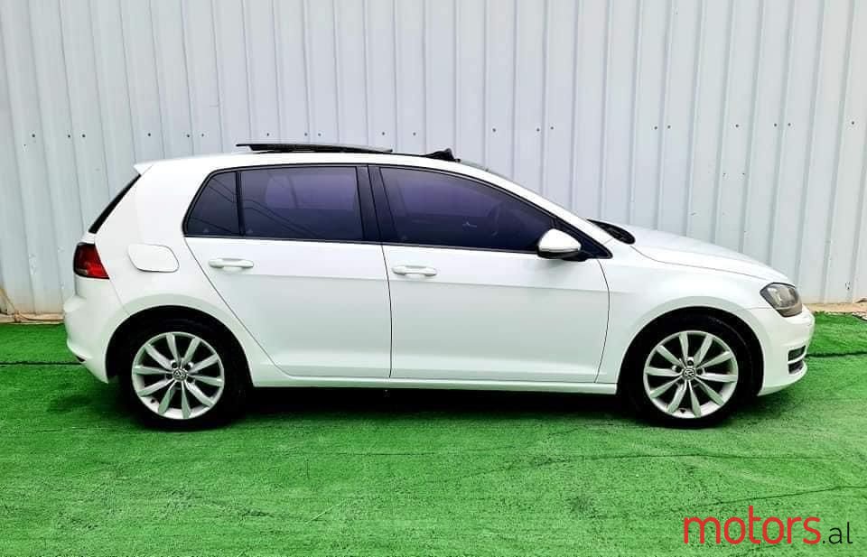 2013' Volkswagen Golf photo #6