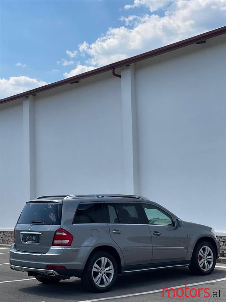 2011' Mercedes-Benz GL 350 photo #6