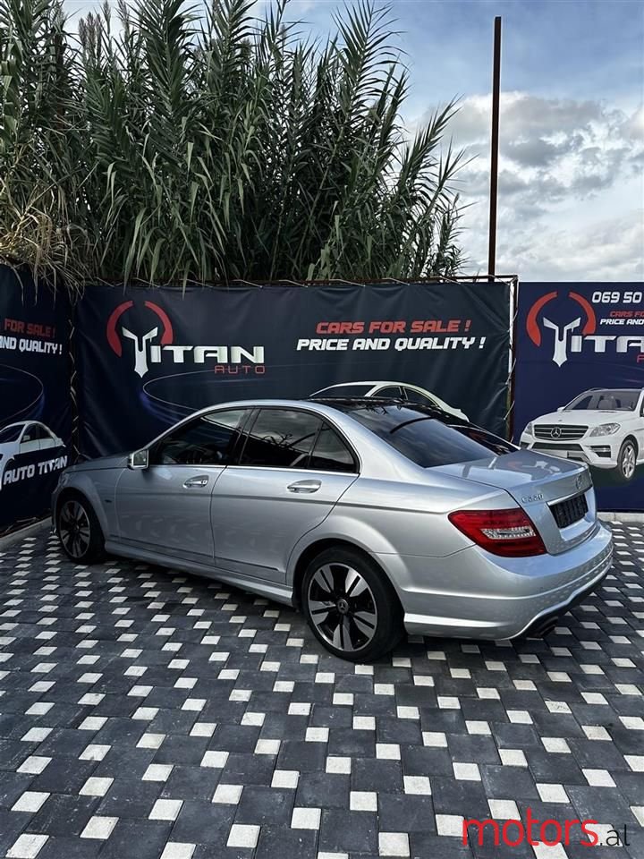 2012' Mercedes-Benz C 220 photo #5