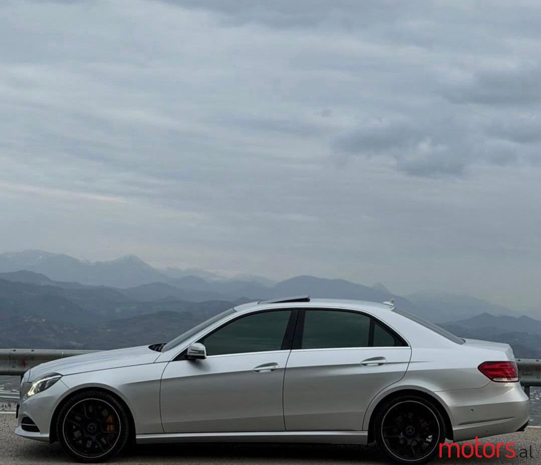 2014' Mercedes-Benz E 220 photo #4