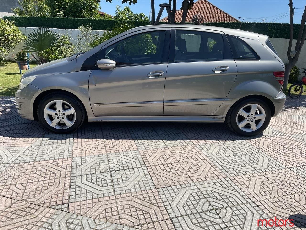 2007' Mercedes-Benz B 200 photo #2