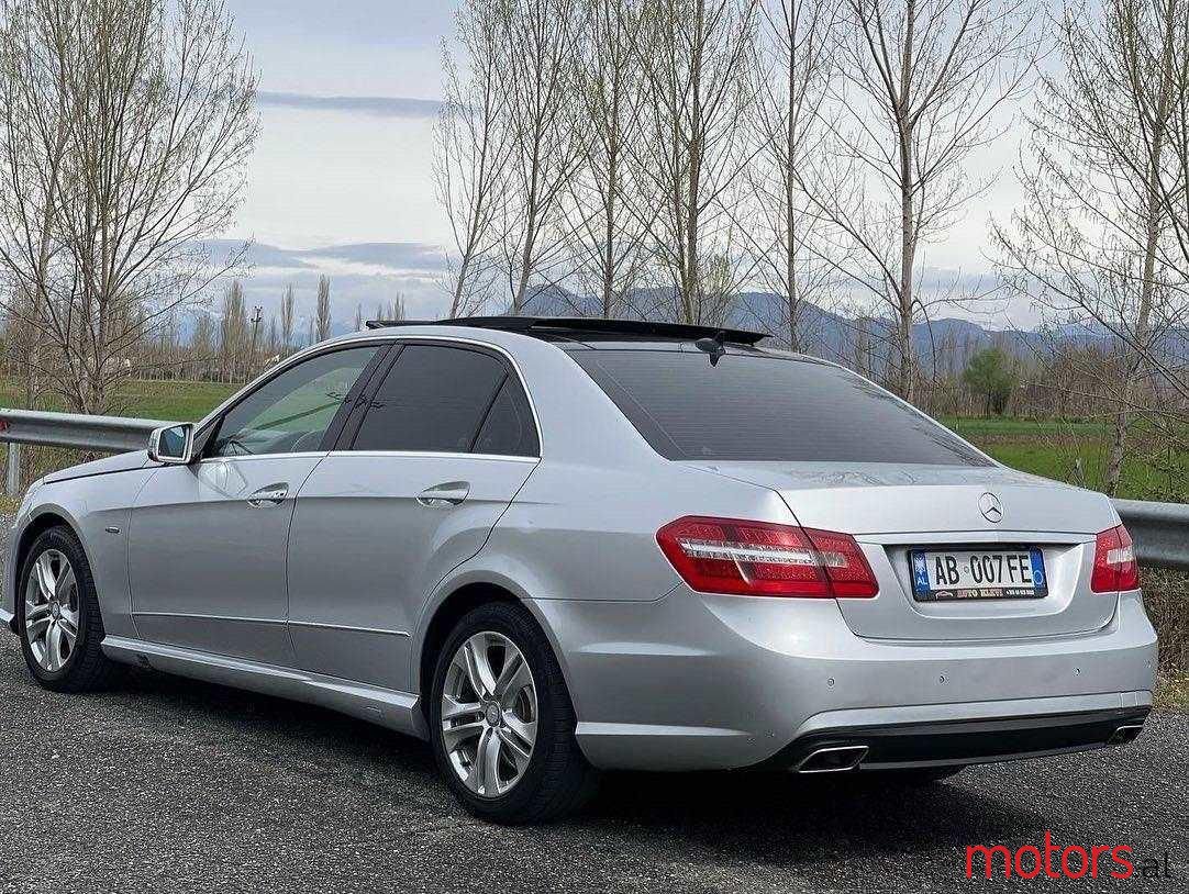 2010' Mercedes-Benz E 250 photo #6