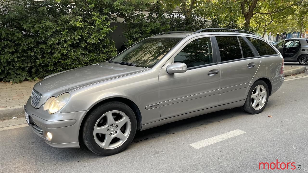 2004' Mercedes-Benz C 200 photo #1