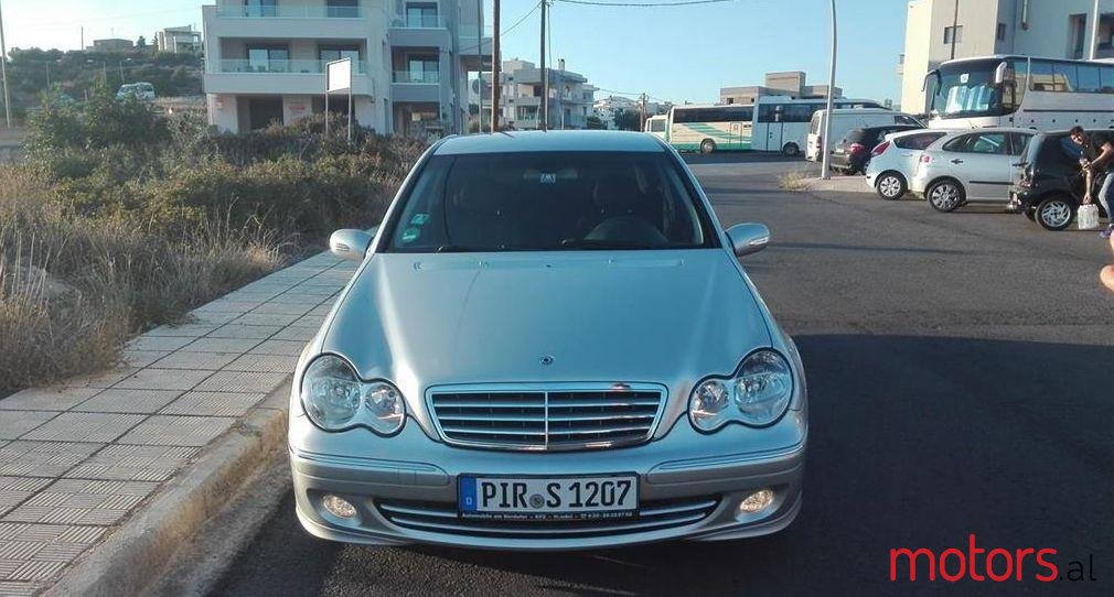 2004' Mercedes-Benz C 200 photo #1