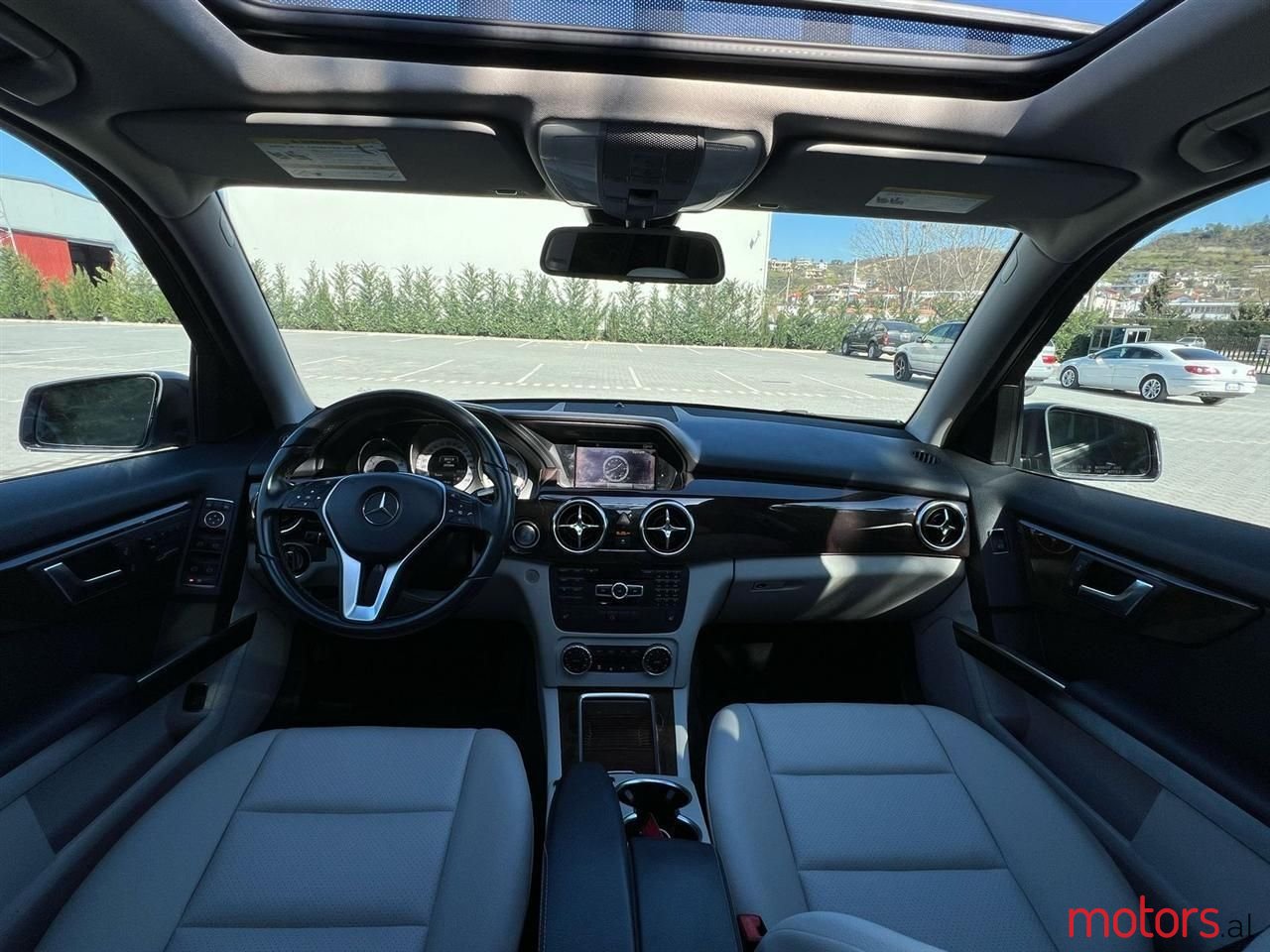 2014' Mercedes-Benz GLK 250 photo #6