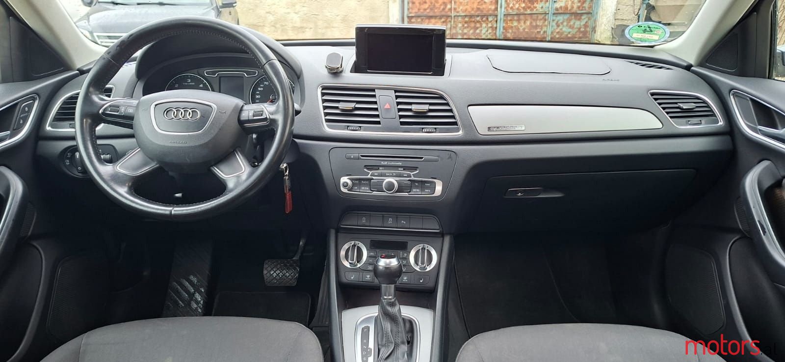 2013' Audi Q3 photo #4