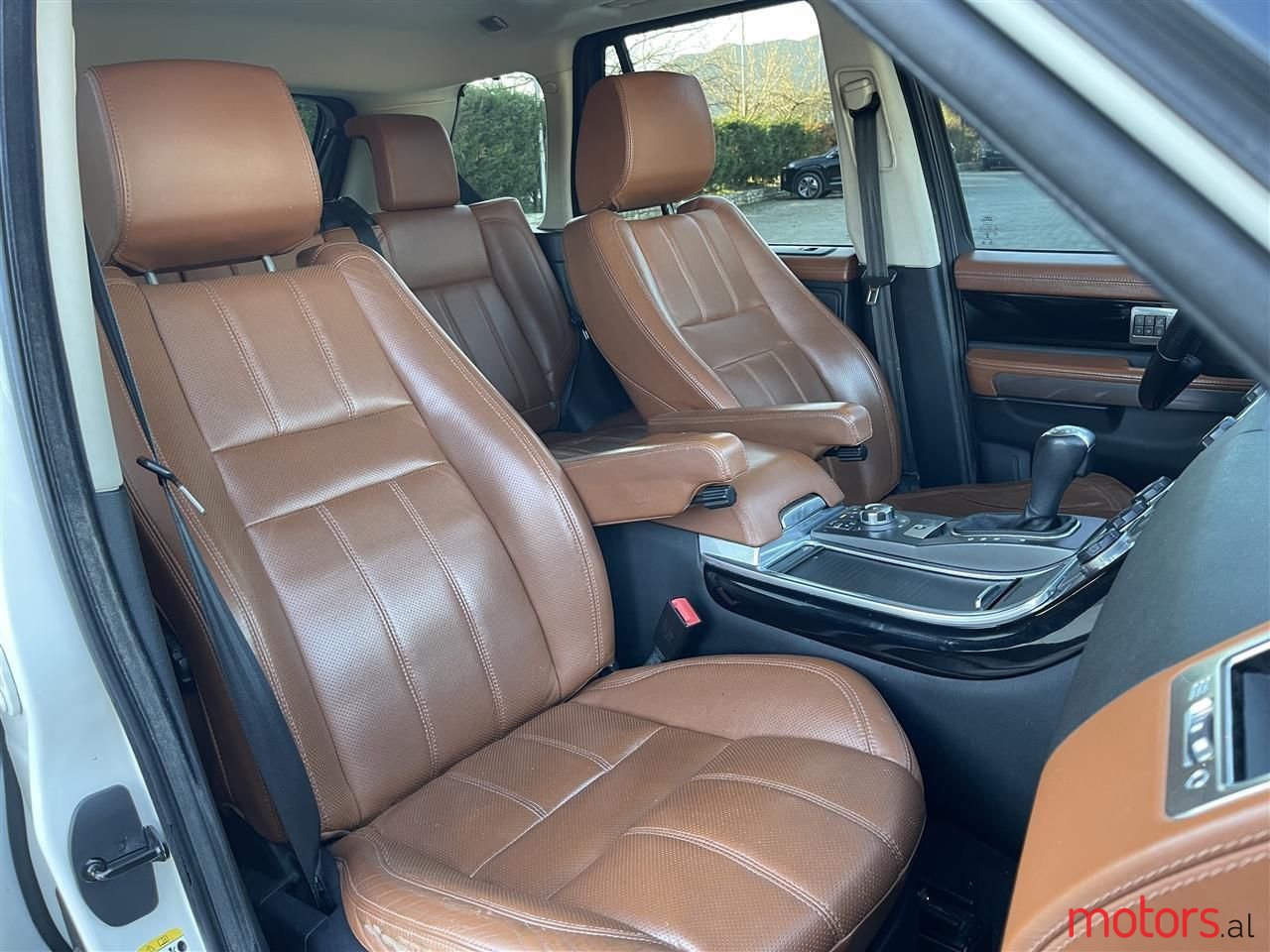 2011' Land Rover Range Rover Sport photo #6