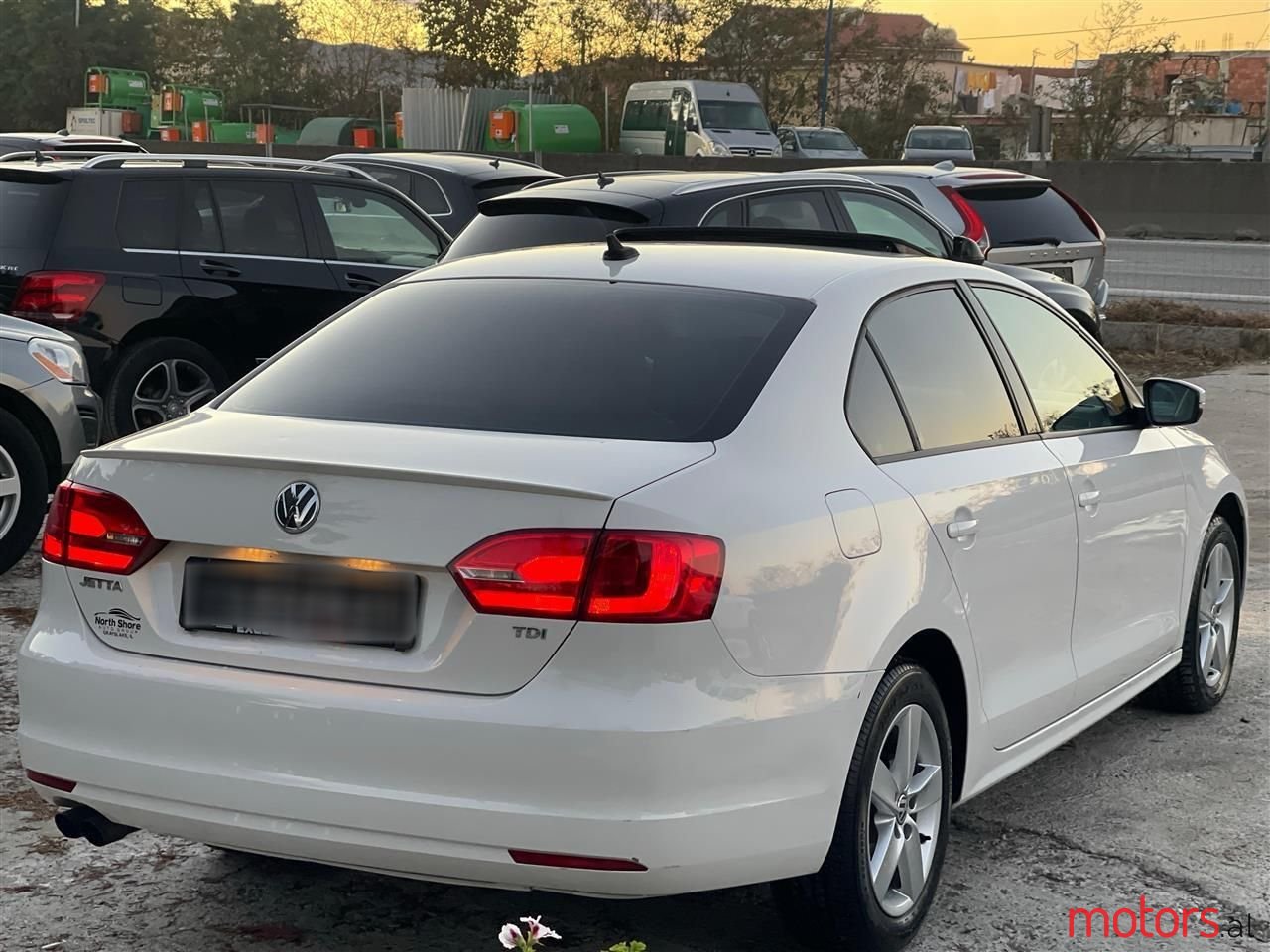 2012' Volkswagen Jetta photo #4