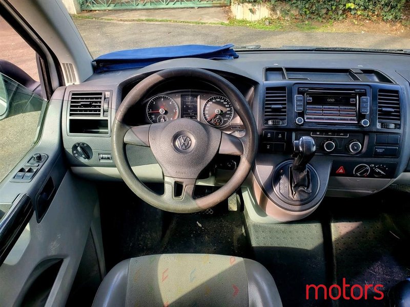2015' Volkswagen T5 Transporter photo #4