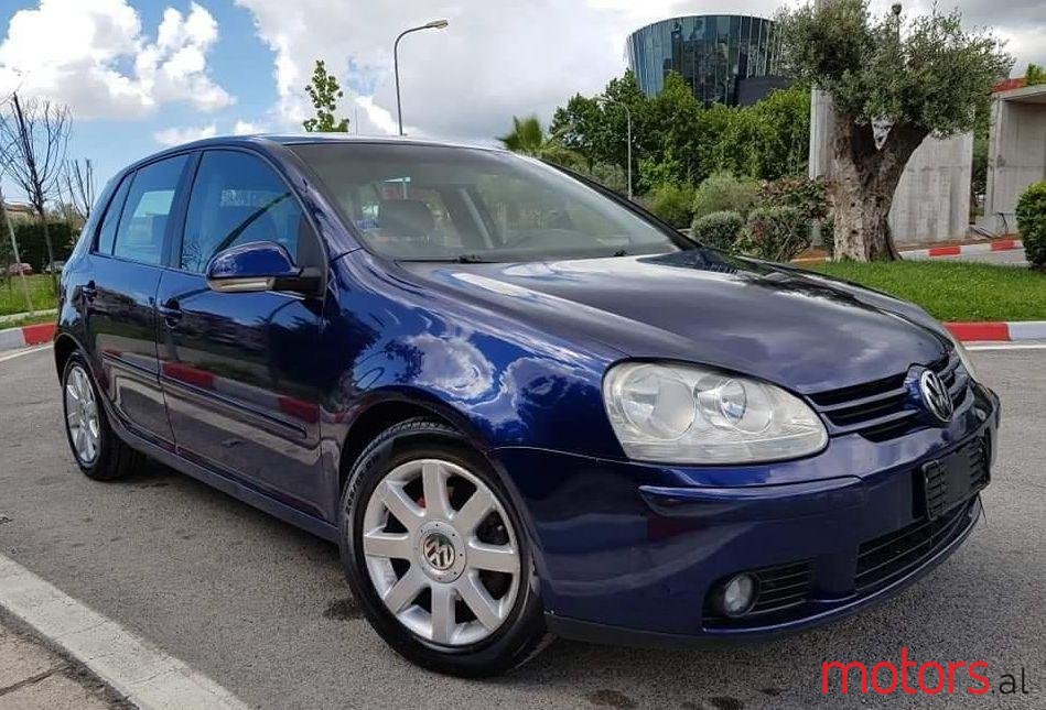 2005' Volkswagen Golf photo #1