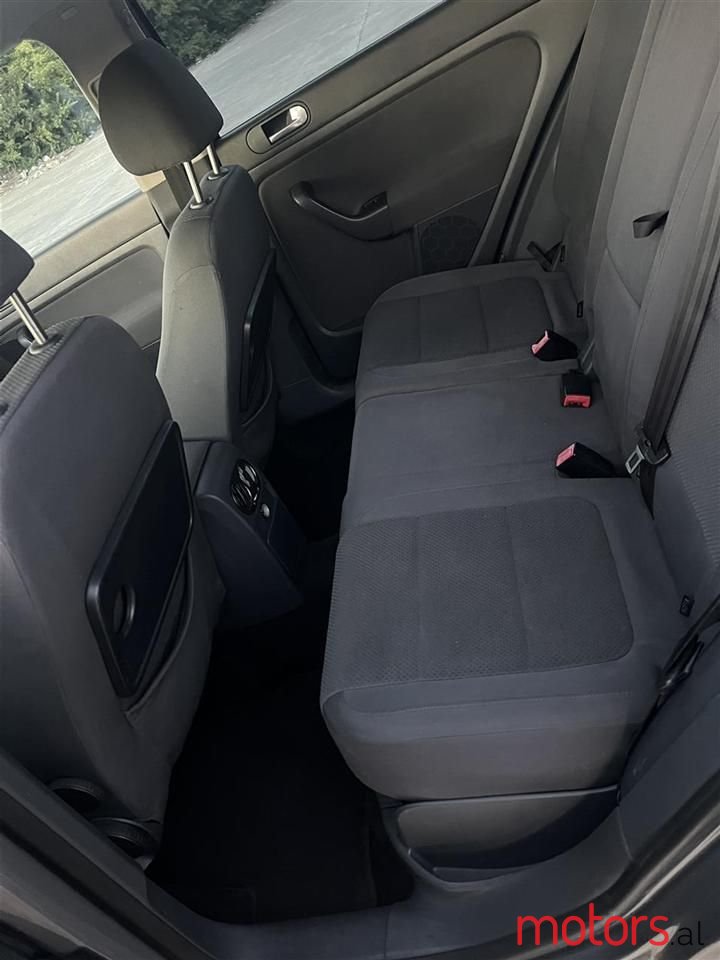 2008' Volkswagen Golf Plus photo #5