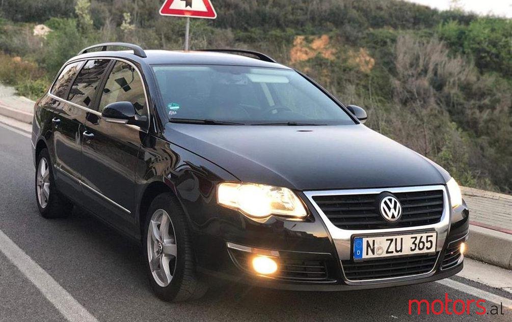 2008' Volkswagen Passat photo #2