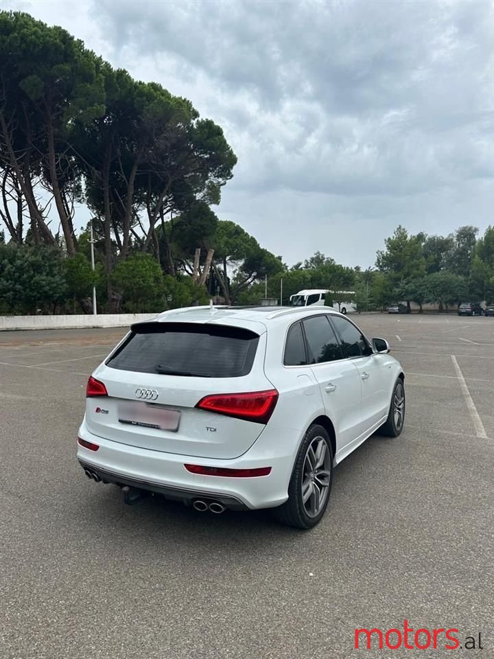 2014' Audi SQ5 photo #5