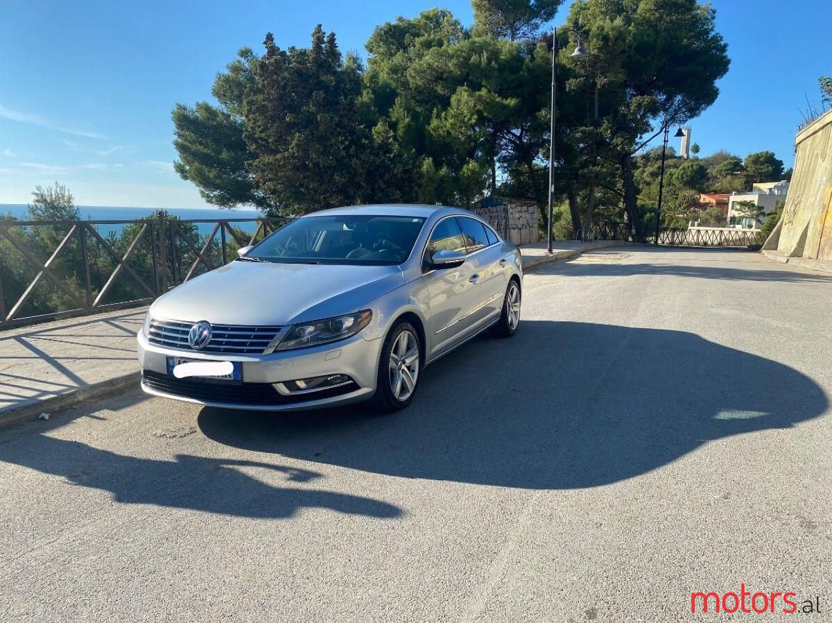 2013' Volkswagen photo #3