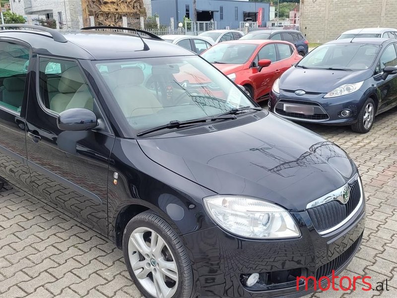 2008' Skoda Roomster photo #4