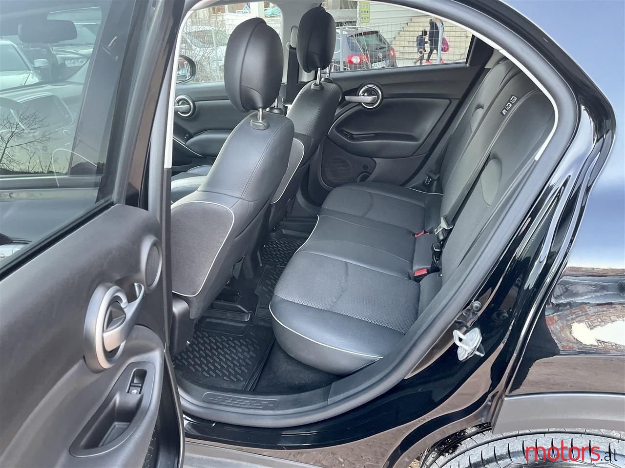 2016' Fiat 500X photo #6