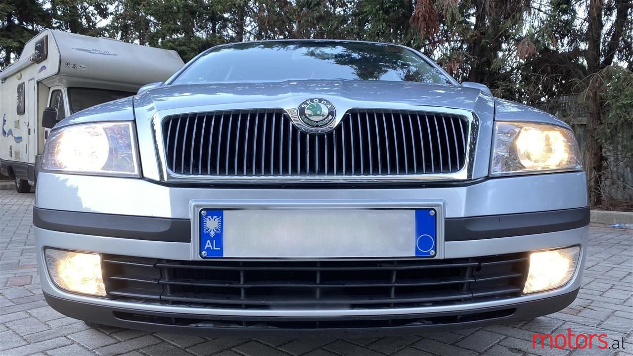 2007' Skoda Octavia photo #6