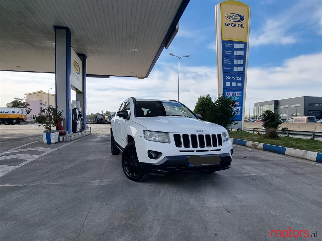 2013' Jeep Compass photo #5