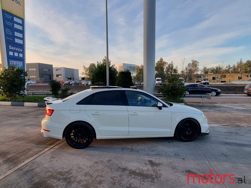 2015' Audi RS3 photo #6