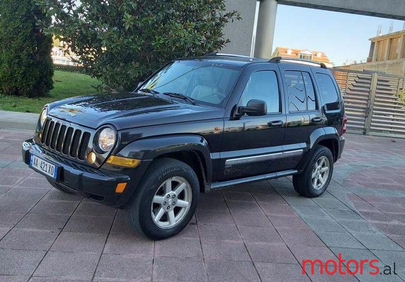 2007' Jeep Cherokee photo #1