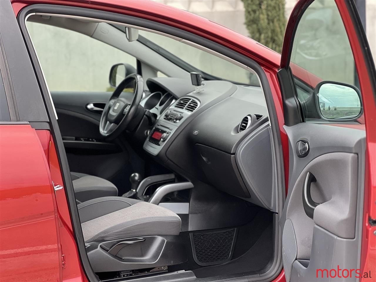 2009' SEAT Altea photo #6