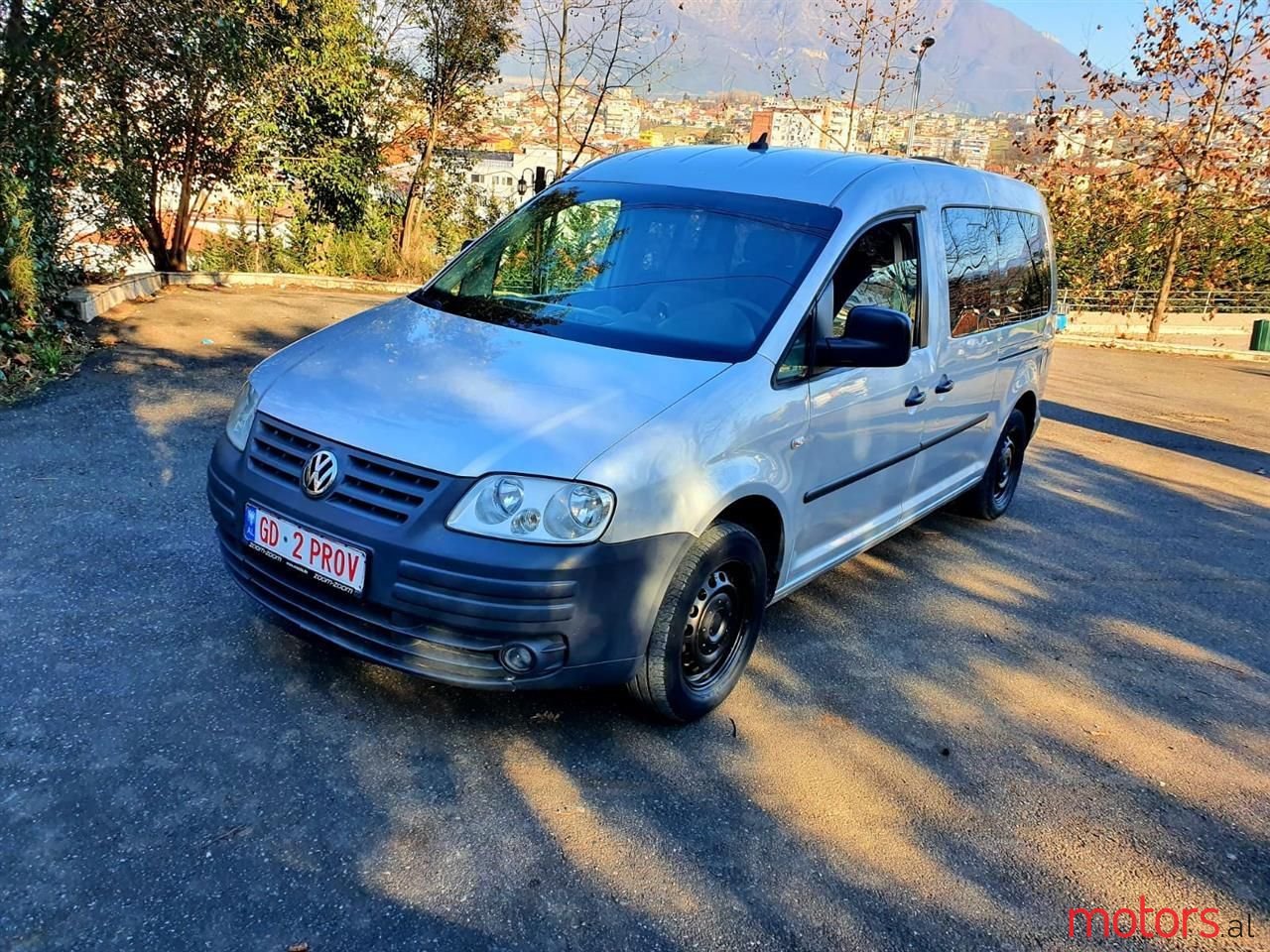 2010' Volkswagen Caddy photo #1