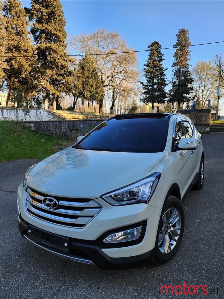 2013' Hyundai Santa Fe photo #1