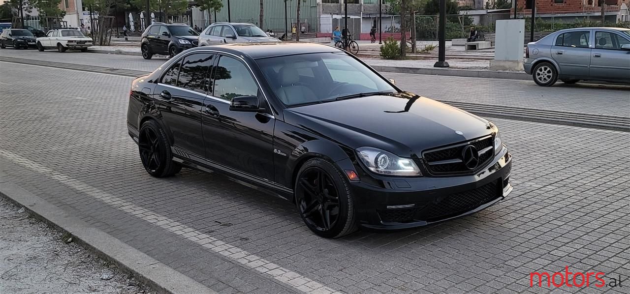 2010' Mercedes-Benz C 250 photo #3