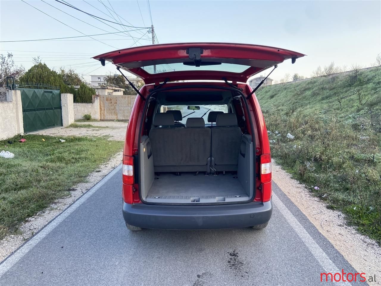 2006' Volkswagen Caddy photo #5