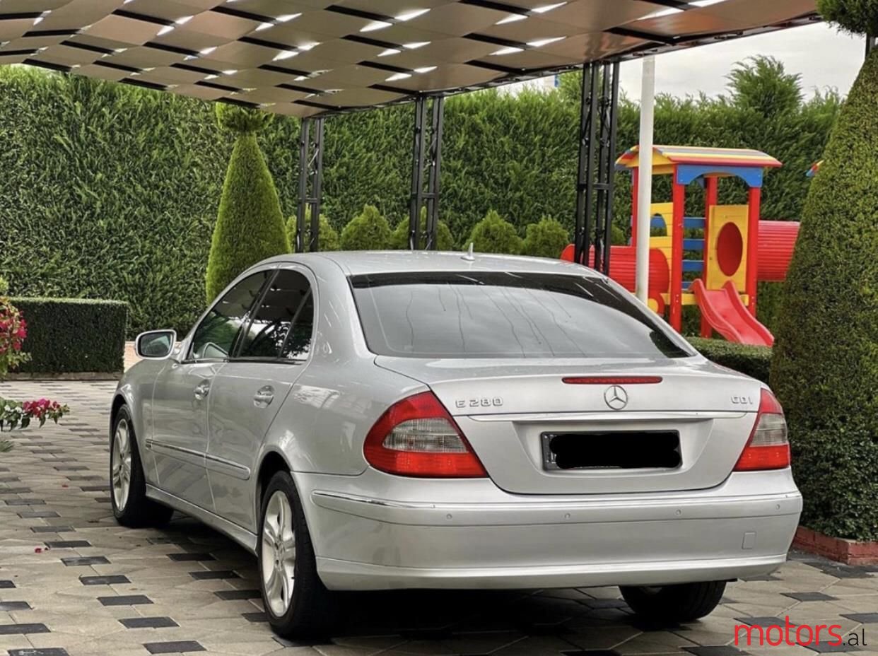 2007' Mercedes-Benz E 280 photo #2