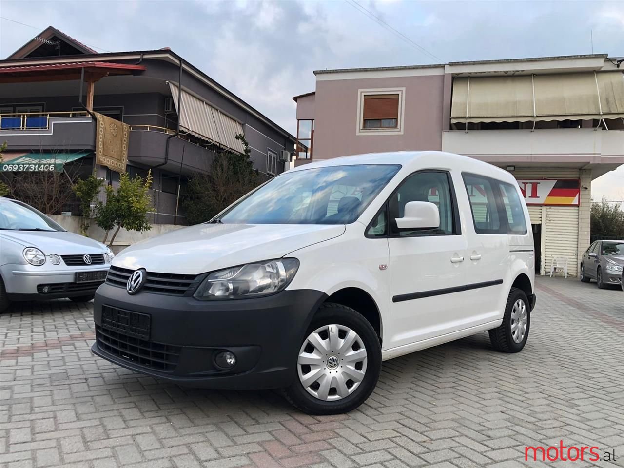 2010' Volkswagen Caddy photo #1