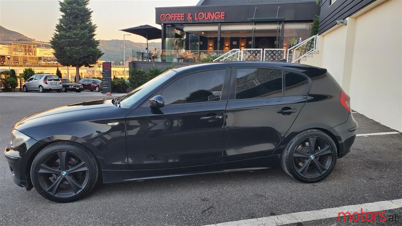 2004' BMW 120 photo #6