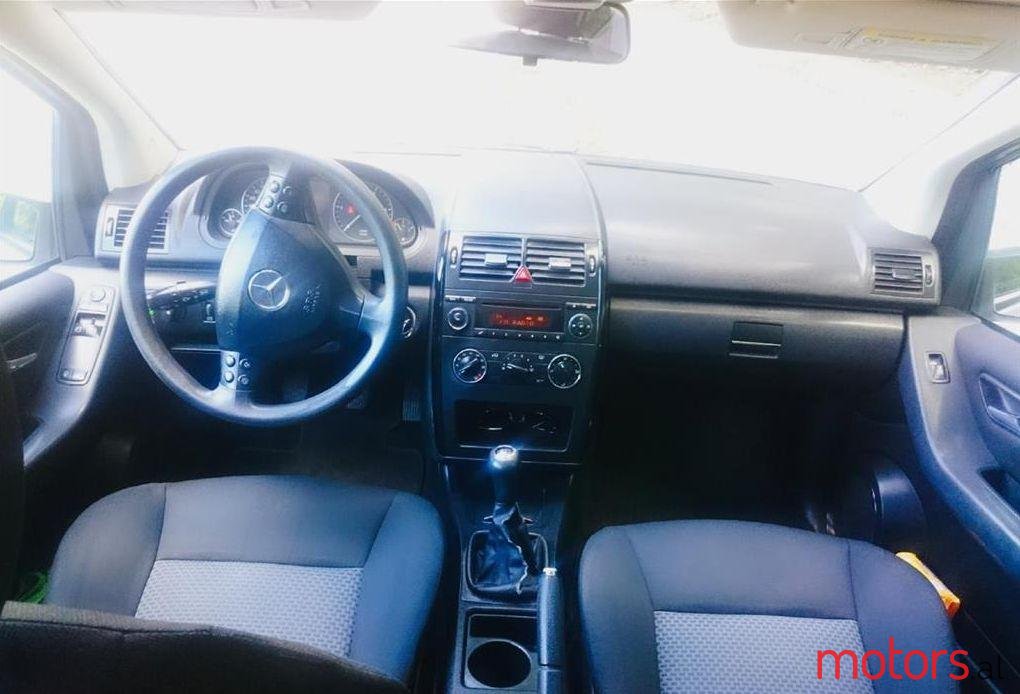 2006' Mercedes-Benz A 180 photo #4