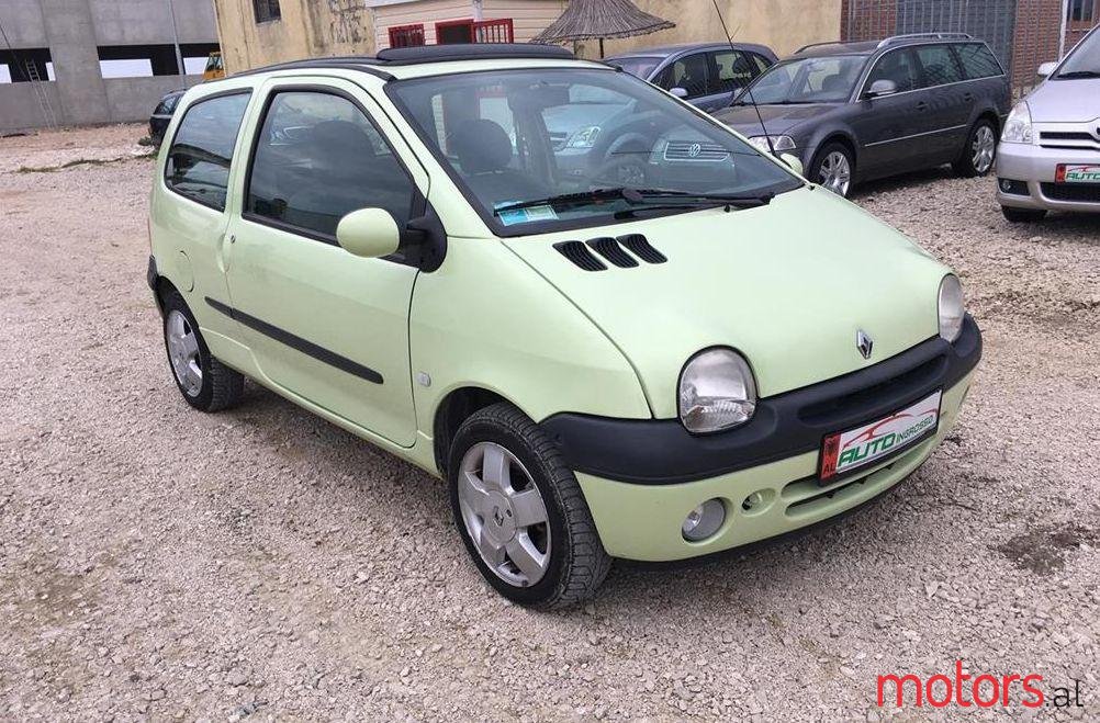 2005' Renault Twingo photo #2